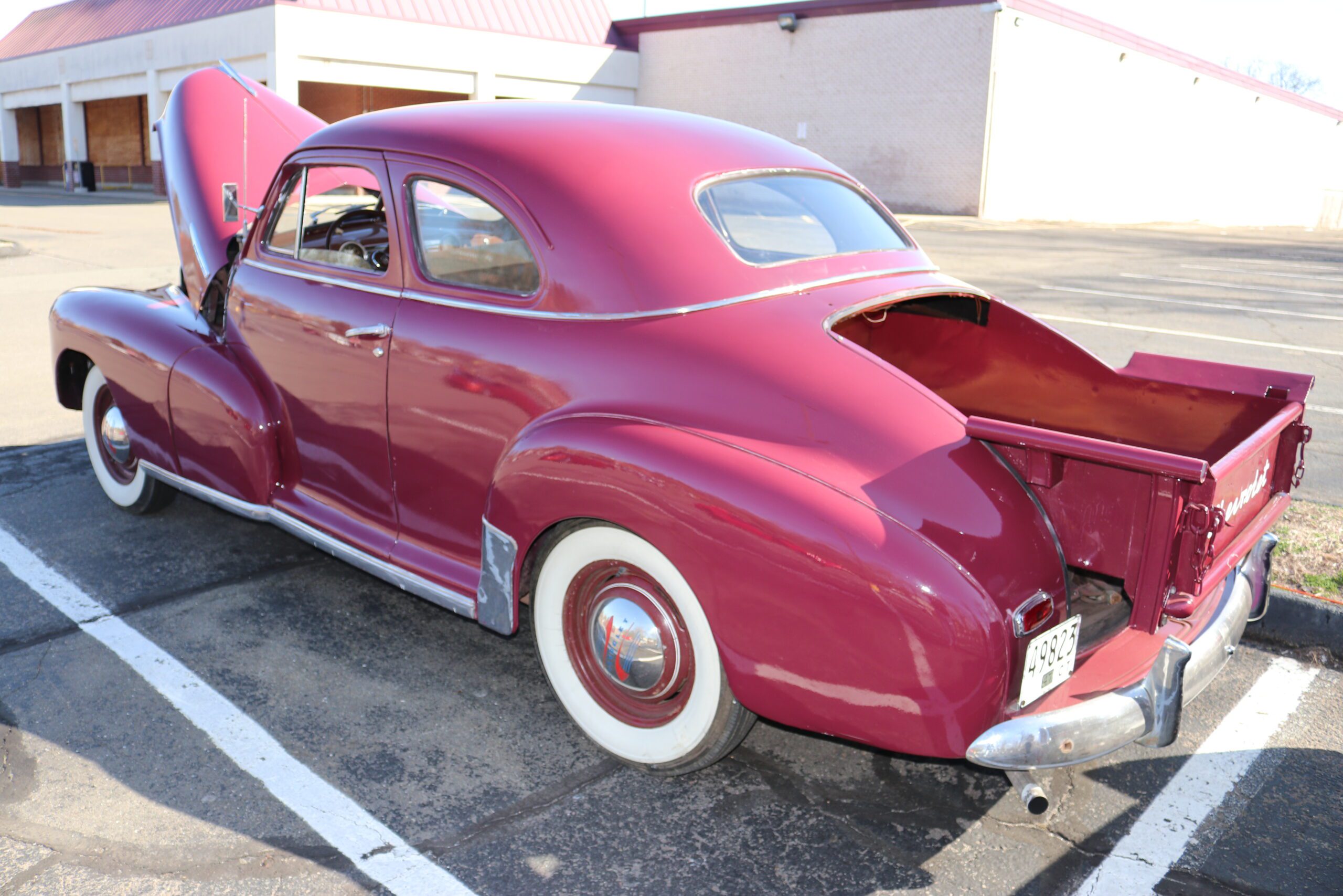 Young Faces, Old (And New) Cars At University Of New Haven Car Show