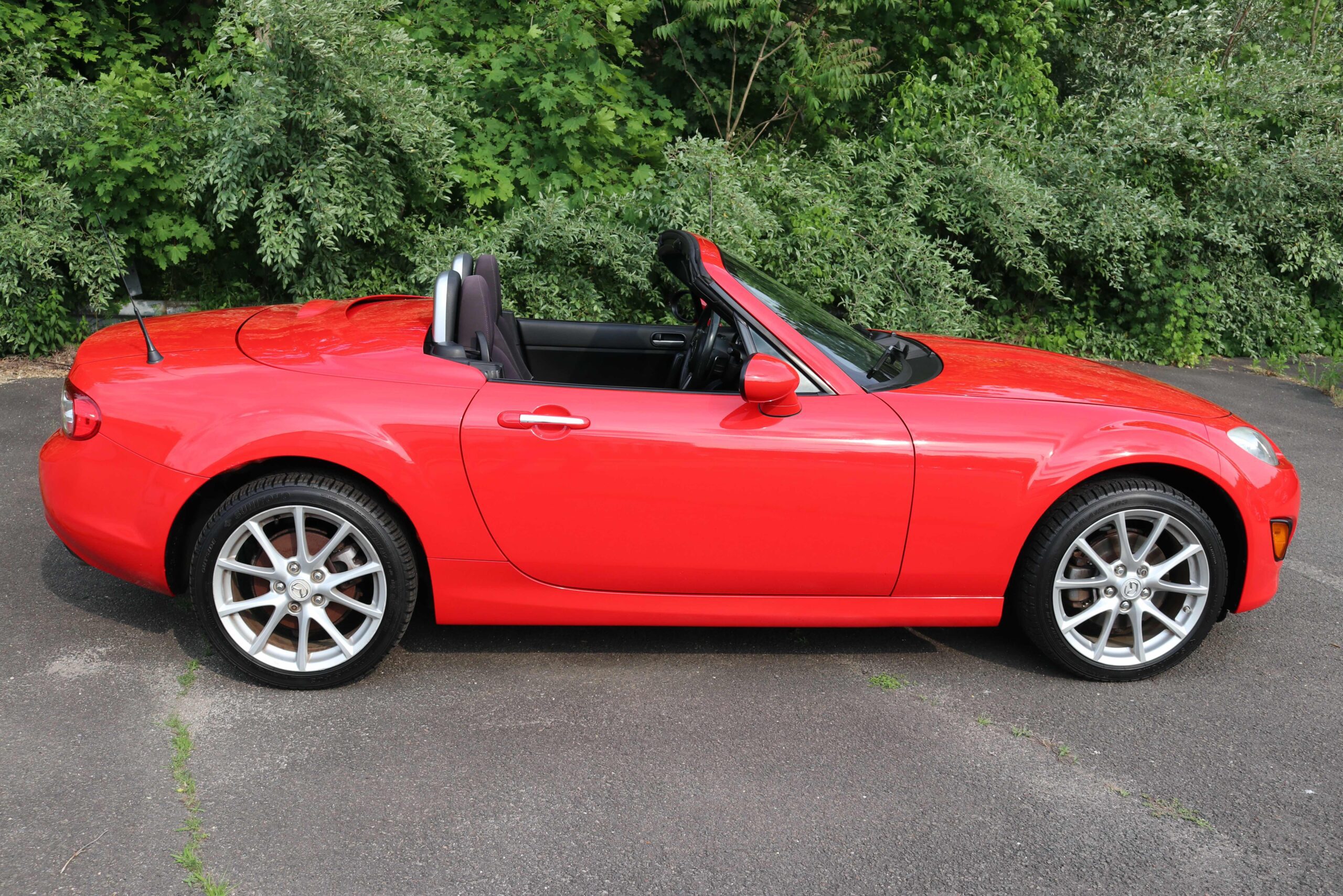 A 2010 Mazda MX-5 Miata Logs More Than 375,000 Miles